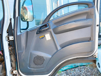 いすゞエルフユニック4段小型（2t・3t）[写真30]