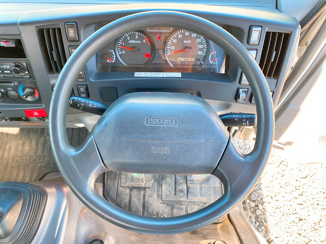 いすゞエルフユニック4段小型（2t・3t）[写真35]