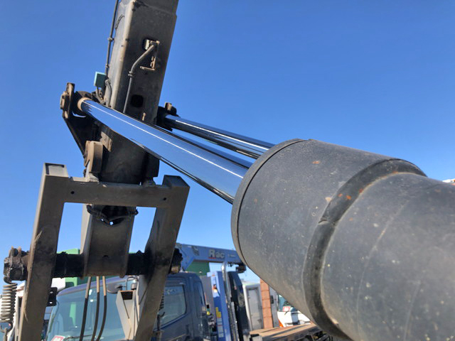 三菱ふそうファイターアームロール中型（4t）[写真14]