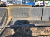 三菱ふそうファイターアームロール中型（4t）[写真21]