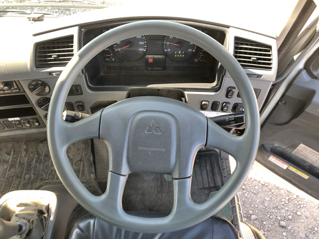 三菱ふそうファイターアームロール中型（4t）[写真36]