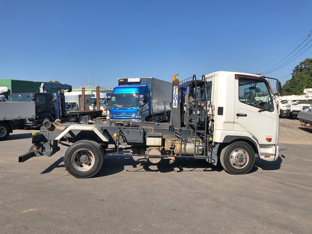 三菱ふそうファイターアームロール中型（4t）[写真05]