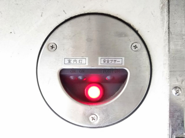 いすゞエルフ冷凍車（冷蔵車）小型（2t・3t）[写真17]