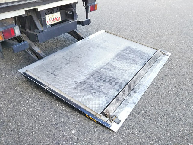 いすゞエルフ冷凍車（冷蔵車）小型（2t・3t）[写真19]