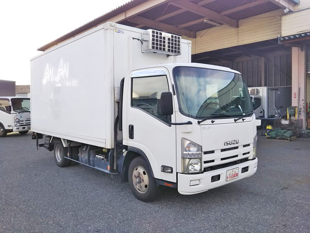 いすゞエルフ冷凍車（冷蔵車）小型（2t・3t）[写真03]