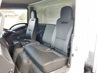 いすゞエルフ冷凍車（冷蔵車）小型（2t・3t）[写真33]