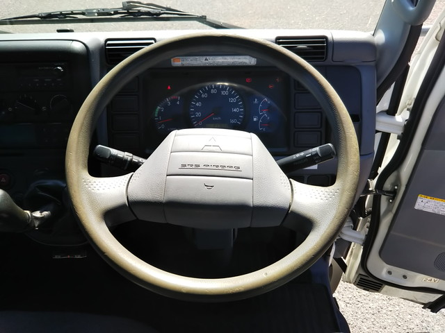 三菱ふそうキャンター冷凍車（冷蔵車）小型（2t・3t）[写真38]