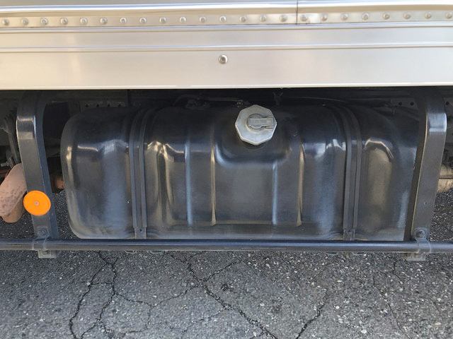 いすゞエルフアルミバン小型（2t・3t）[写真20]