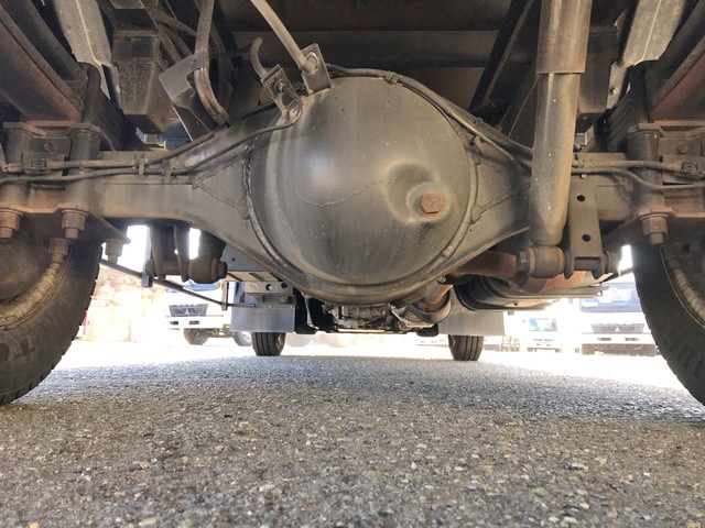 いすゞエルフアルミバン小型（2t・3t）[写真26]