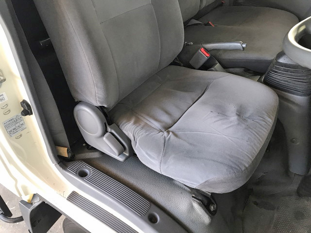 いすゞエルフアルミバン小型（2t・3t）[写真34]