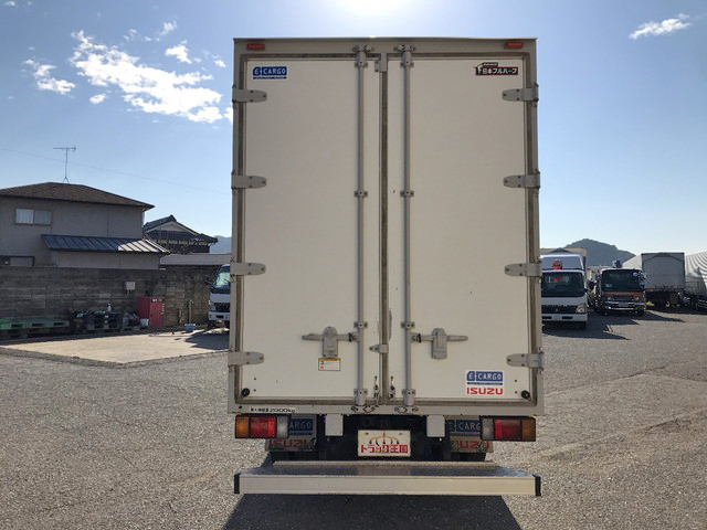 いすゞエルフアルミバン小型（2t・3t）[写真09]