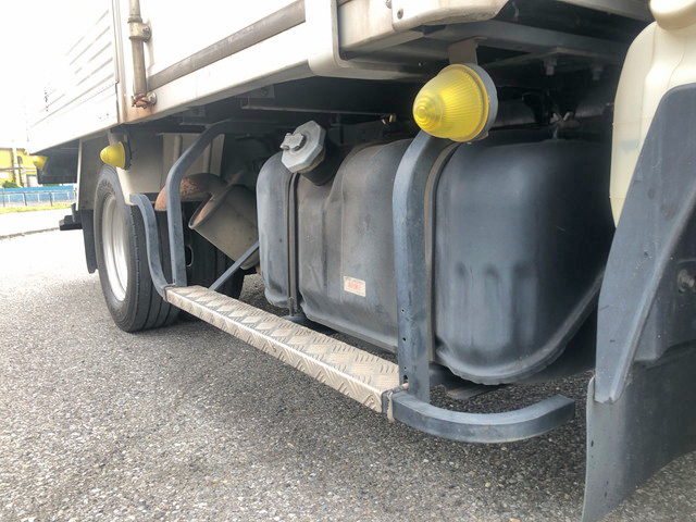 いすゞエルフアルミバン小型（2t・3t）[写真20]