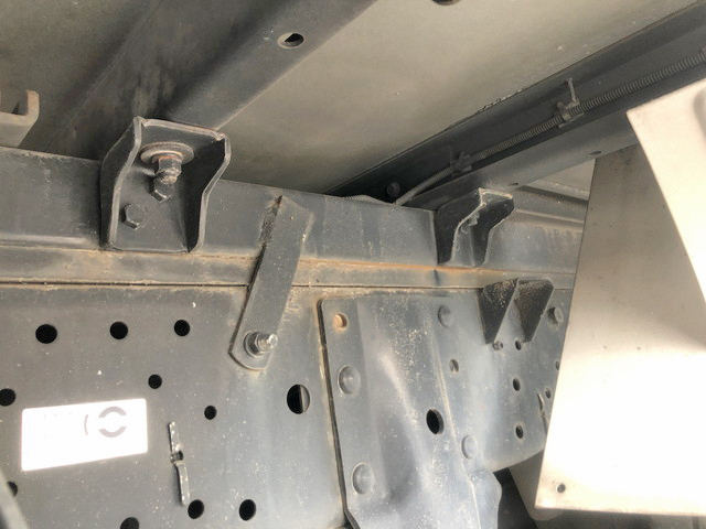 いすゞエルフアルミバン小型（2t・3t）[写真24]