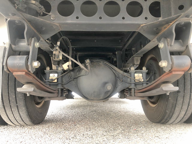 いすゞエルフアルミバン小型（2t・3t）[写真26]