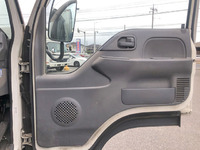 いすゞエルフアルミバン小型（2t・3t）[写真30]