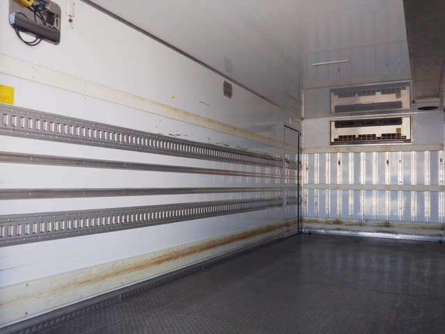 いすゞフォワード冷凍車（冷蔵車）中型（4t）[写真12]