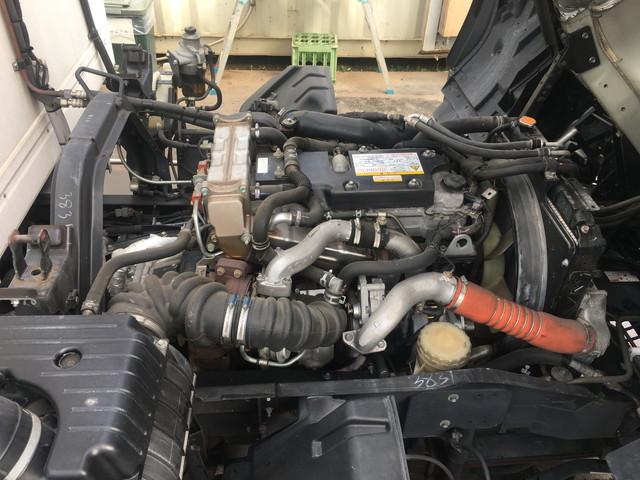 いすゞフォワード冷凍車（冷蔵車）中型（4t）[写真24]