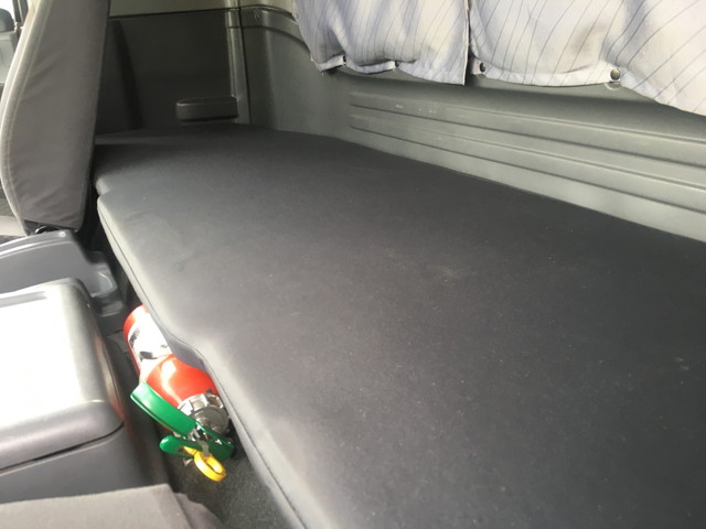 いすゞフォワード冷凍車（冷蔵車）中型（4t）[写真31]