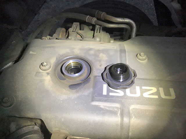 いすゞエルフ平ボディ小型（2t・3t）[写真11]