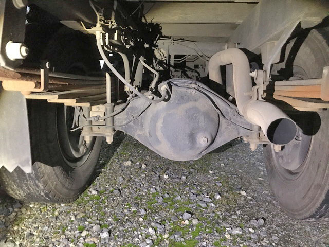 いすゞエルフ平ボディ小型（2t・3t）[写真13]