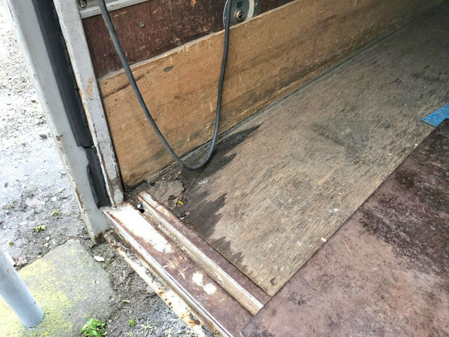 いすゞエルフアルミバン小型（2t・3t）[写真16]