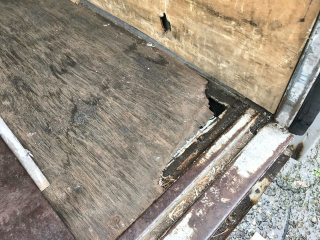 いすゞエルフアルミバン小型（2t・3t）[写真17]