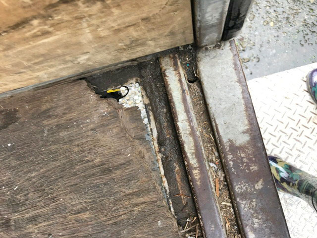 いすゞエルフアルミバン小型（2t・3t）[写真18]