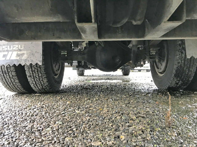 いすゞエルフアルミバン小型（2t・3t）[写真23]