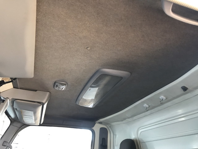 いすゞエルフアルミバン小型（2t・3t）[写真32]