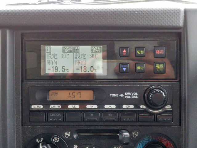 いすゞエルフ冷凍車（冷蔵車）小型（2t・3t）[写真16]