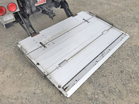 いすゞエルフ冷凍車（冷蔵車）小型（2t・3t）[写真18]