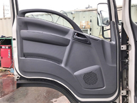 いすゞエルフ冷凍車（冷蔵車）小型（2t・3t）[写真29]