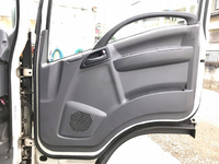 いすゞエルフ冷凍車（冷蔵車）小型（2t・3t）[写真30]