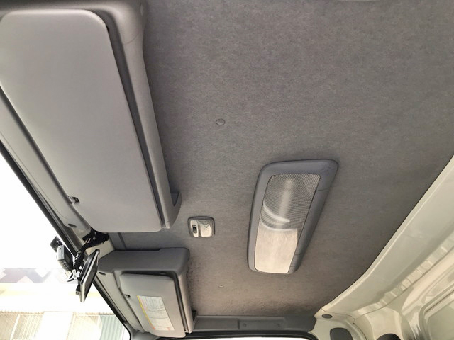 いすゞエルフ冷凍車（冷蔵車）小型（2t・3t）[写真33]