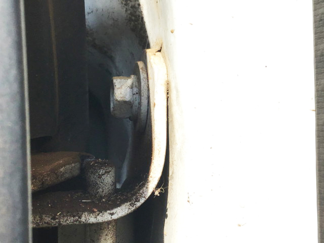 いすゞエルフクレーン6段小型（2t・3t）[写真11]