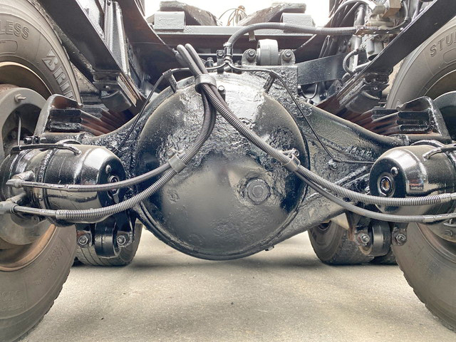 三菱ふそうスーパーグレートトレーラーヘッド（トラクターヘッド）大型（10t）[写真23]