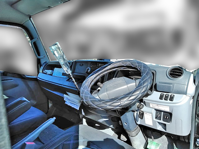 三菱ふそうキャンタークレーン4段小型（2t・3t）[写真22]