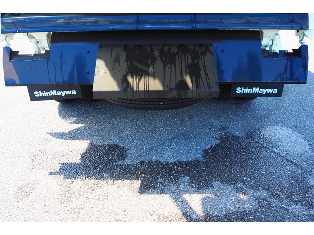 日野レンジャーパッカー車（塵芥車）中型（4t）[写真16]