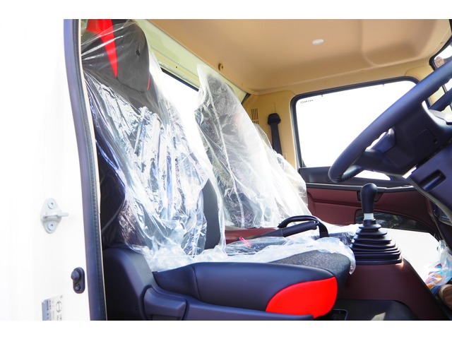 日野レンジャーパッカー車（塵芥車）中型（4t）[写真31]