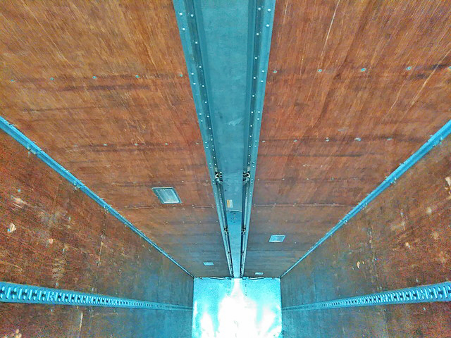 日本フルハーフその他の車種ウイングトレーラー大型（10t）[写真11]