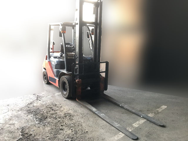 トヨタフォークリフト[写真03]