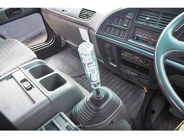 いすゞフォワードセルフクレーン4段中型（4t）[写真25]