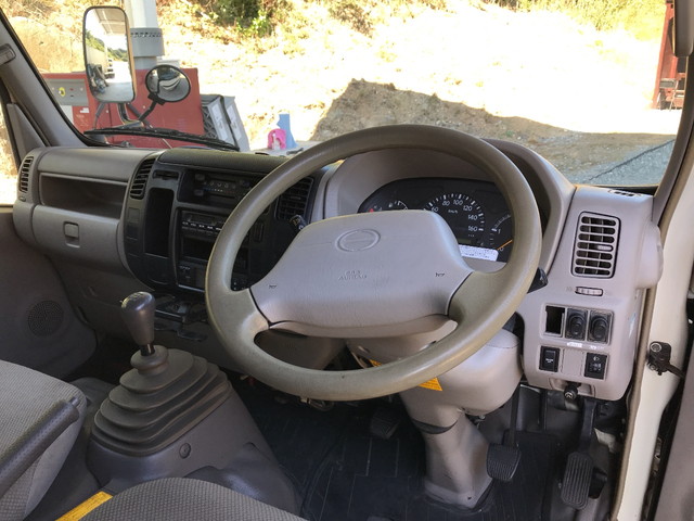 日野デュトロ冷凍車（冷蔵車）小型（2t・3t）[写真33]