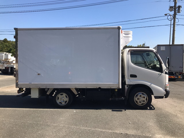 日野デュトロ冷凍車（冷蔵車）小型（2t・3t）[写真07]