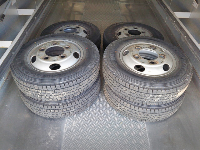 三菱ふそうキャンターアルミバン小型（2t・3t）[写真14]