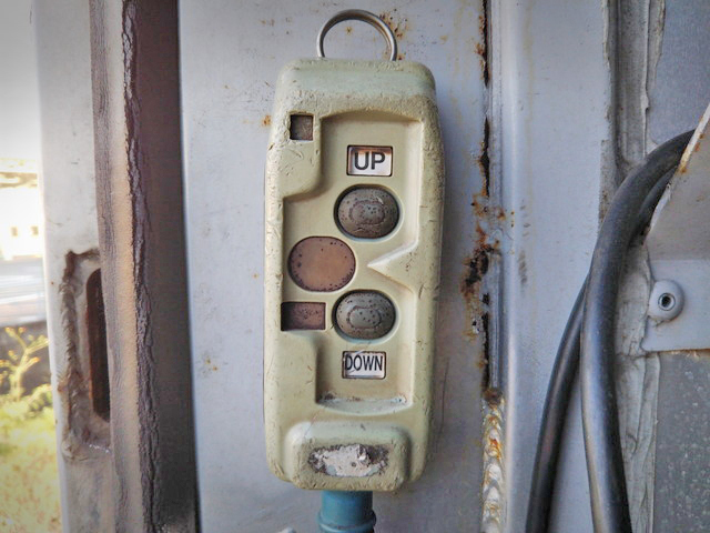 三菱ふそうキャンターアルミバン小型（2t・3t）[写真18]