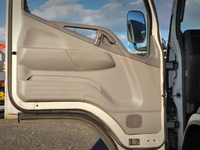 三菱ふそうキャンターアルミバン小型（2t・3t）[写真27]