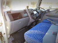 三菱ふそうキャンターアルミバン小型（2t・3t）[写真29]