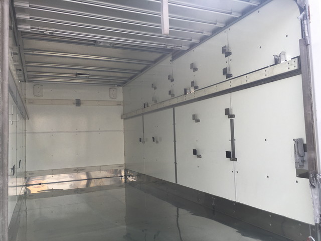 いすゞエルフパネルバン小型（2t・3t）[写真13]