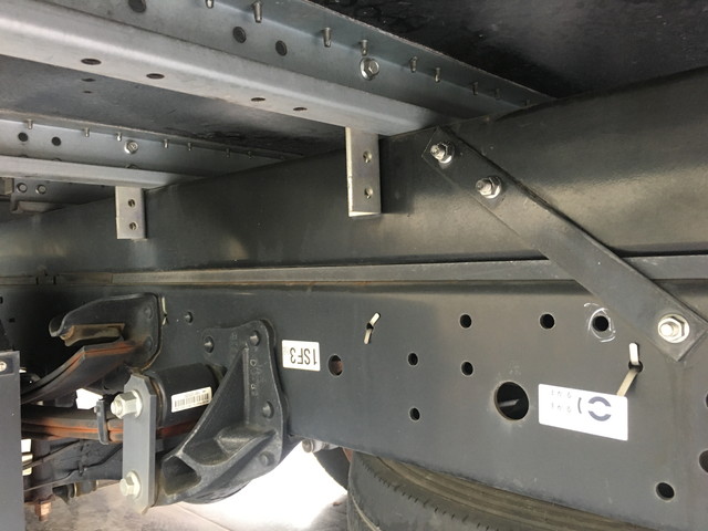 いすゞエルフパネルバン小型（2t・3t）[写真20]